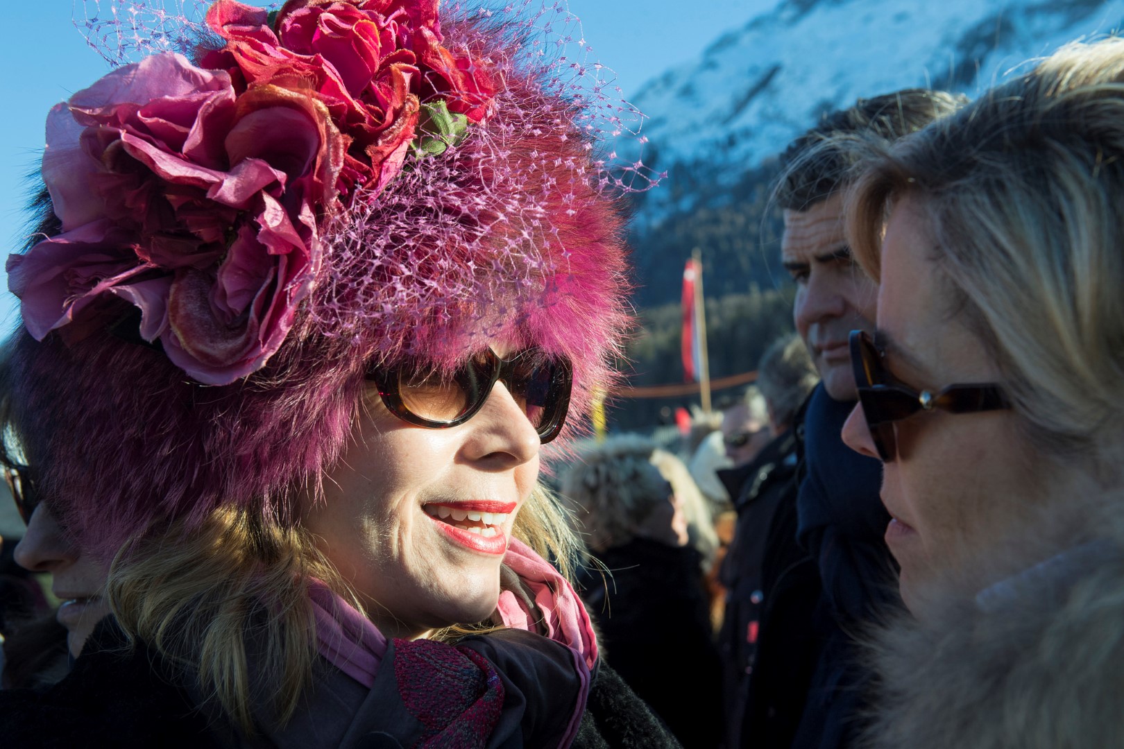 32438461072 930668b90d k